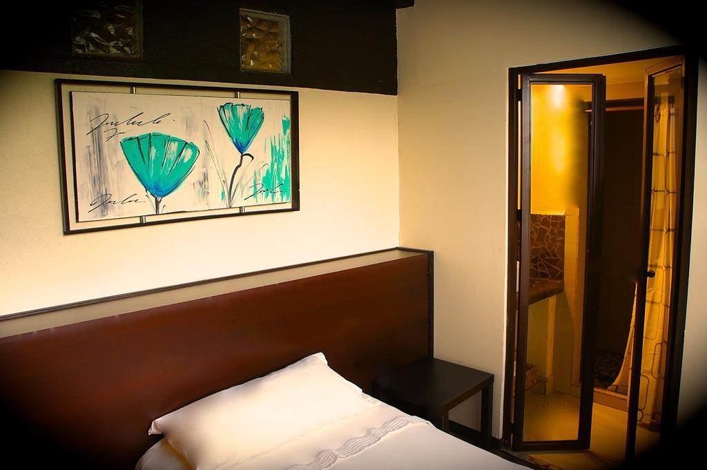 Aztic Hotel And Executive Suites Mexico City Bilik gambar
